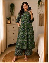 Green printed kurta and pant set